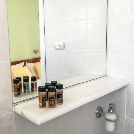 Twin House 3* Spetses Town