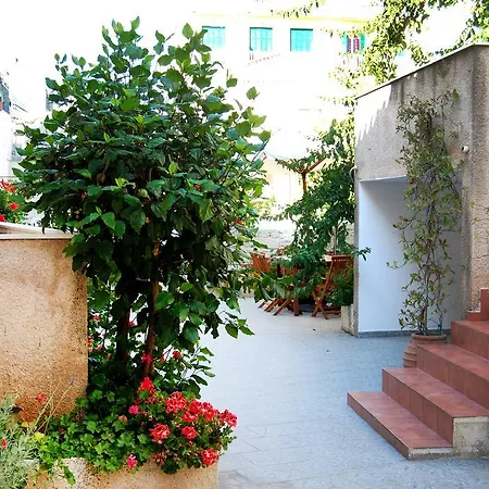 Twin House Pensionat Spétses