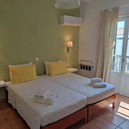 Pensionat Twin House 3*