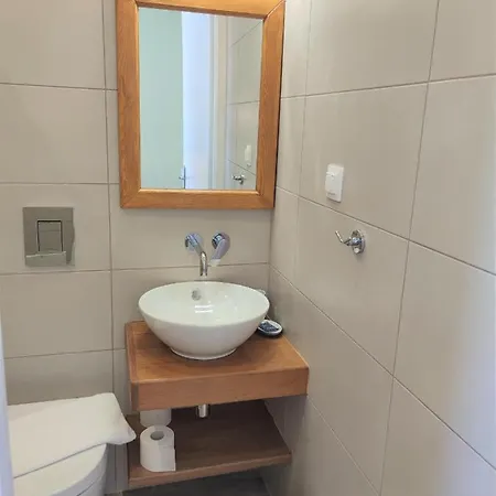 Twin House 3* Spétses